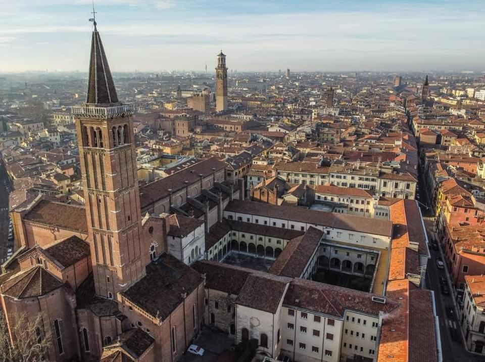 Heart Of Verona Exterior photo